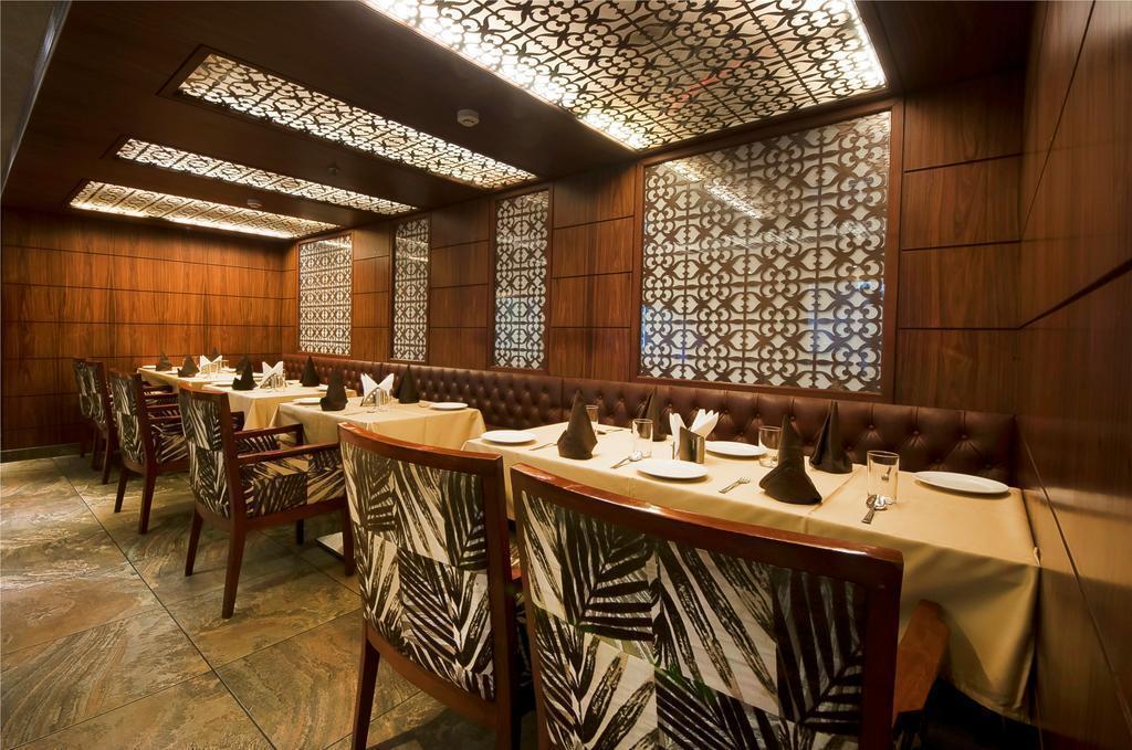 Zdjęcie Hotel Regent Grand Patel Nagar 4*