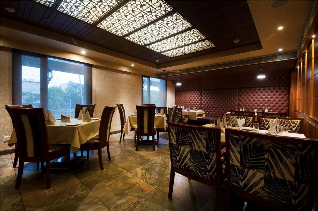 Zdjęcie Hotel Regent Grand Patel Nagar 4*