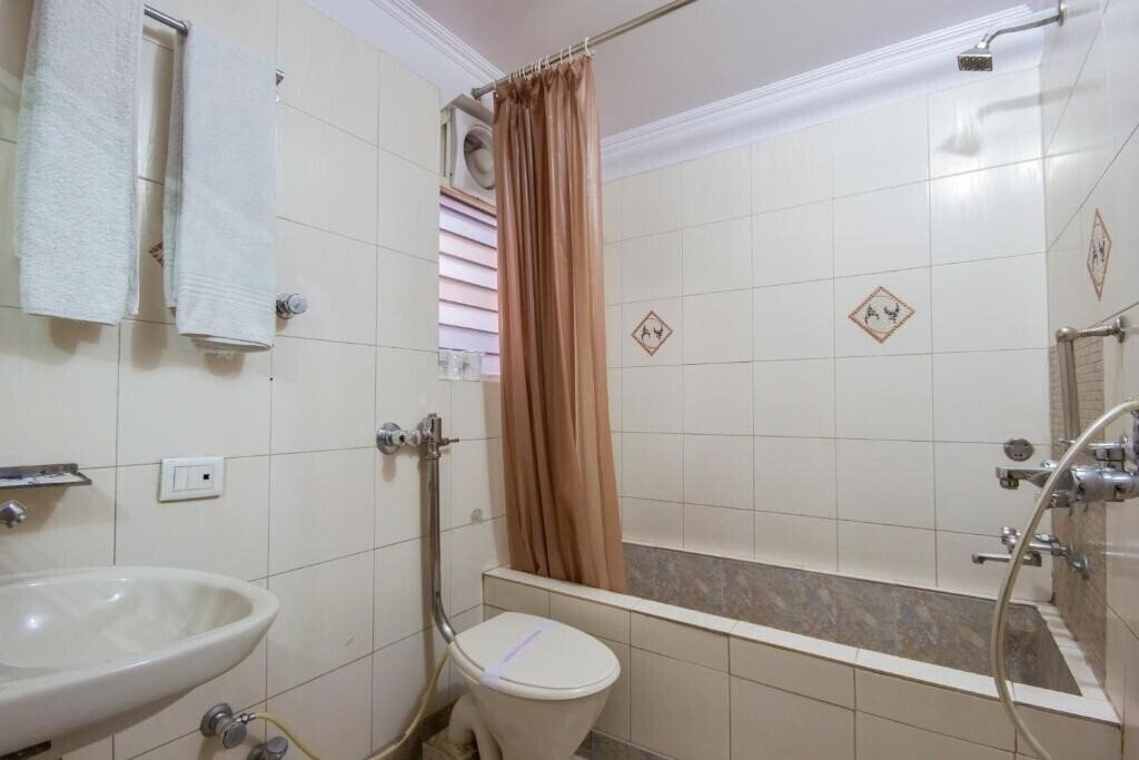 Фотографія C Park Inn 2*