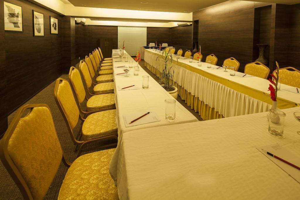 Картинка Vesta Maurya Palace 3*