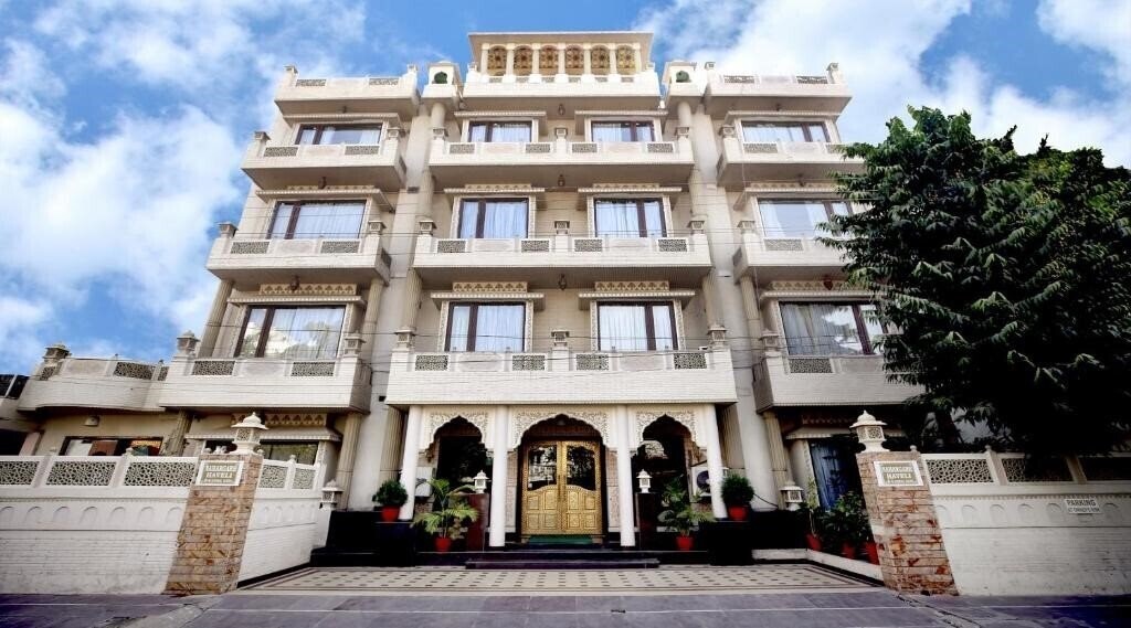 Готель Nahargarh Haveli 3*