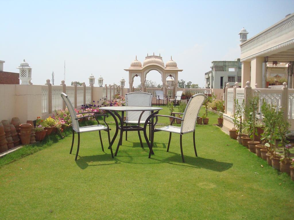 Zdjęcie Om Niwas Suite 3*