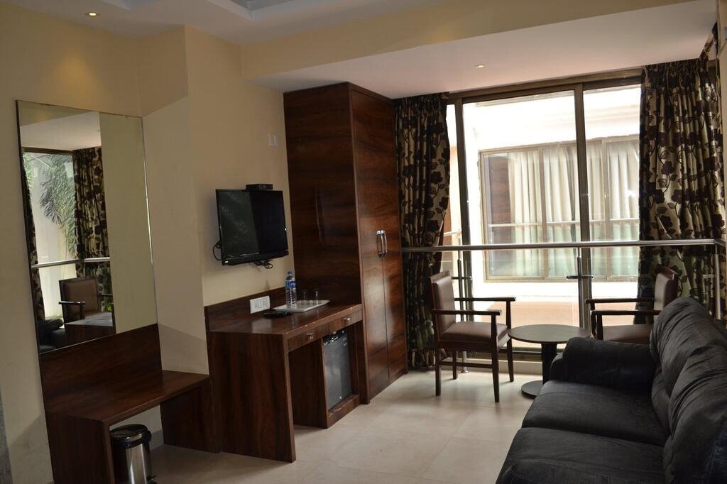 Фото Sunkissed Plaza 2*