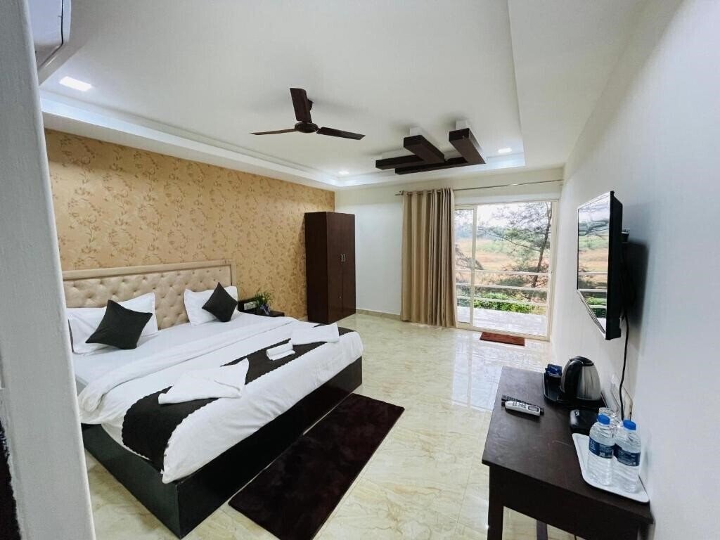 Фотографія Arabian Sea Beach Resort 3*