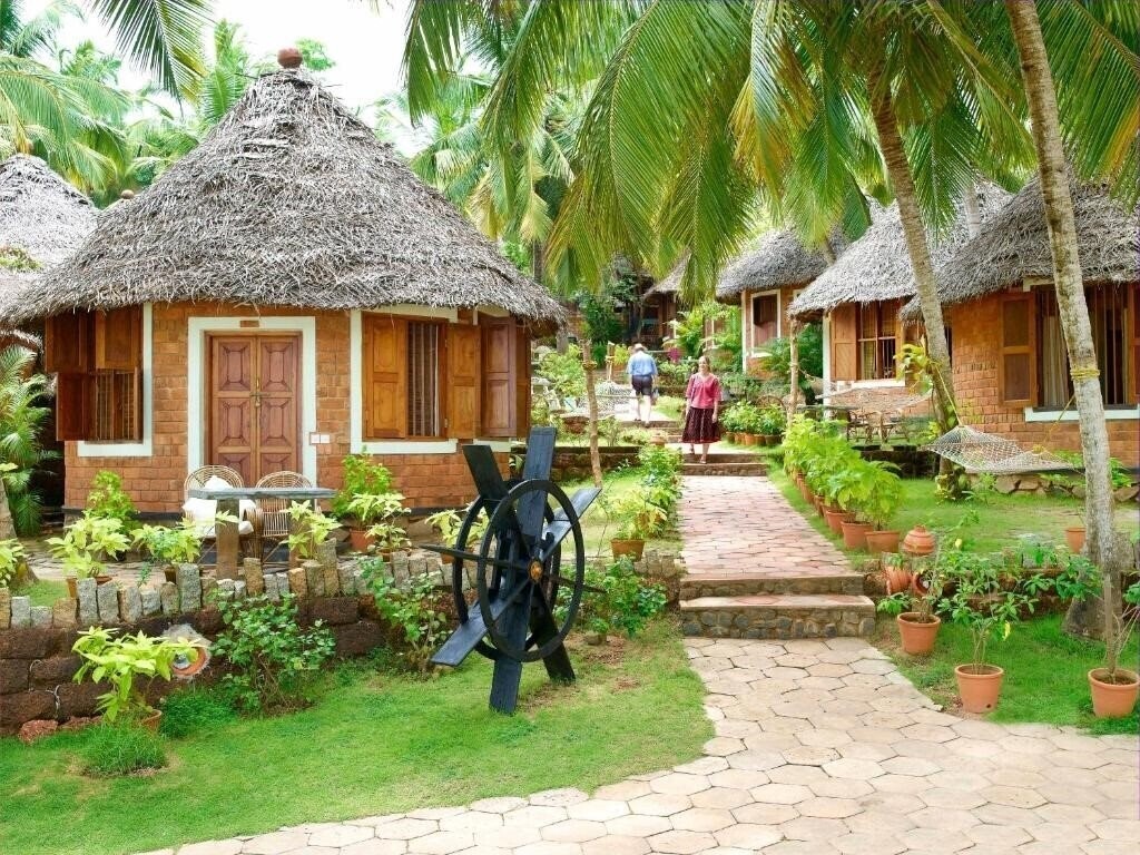Отель Manaltheeram Ayurveda Beach Village 3*