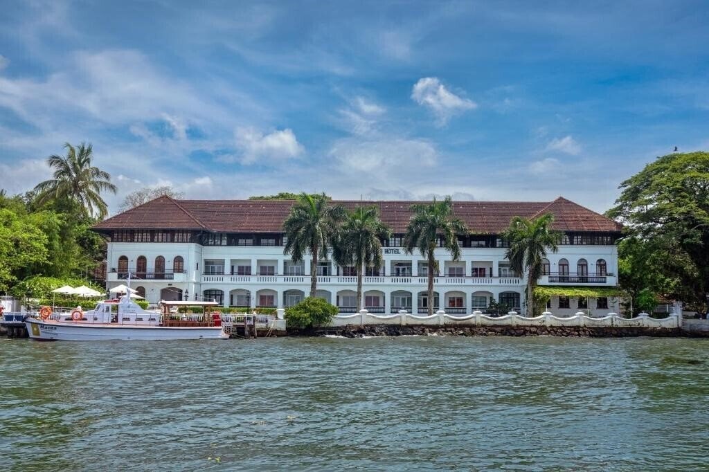 Отель Brunton Boatyard 3*