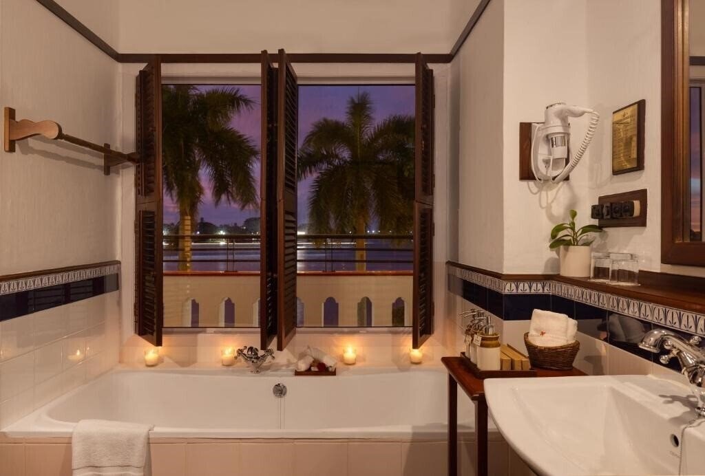 Фотография Brunton Boatyard 3*