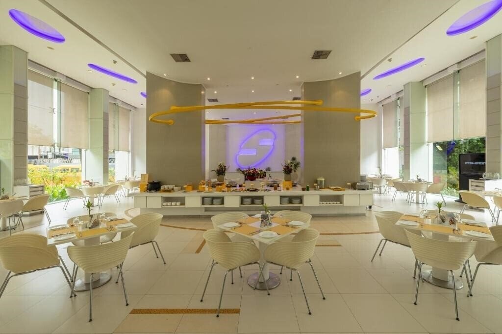 Картинка Kohinoor Elite 3*