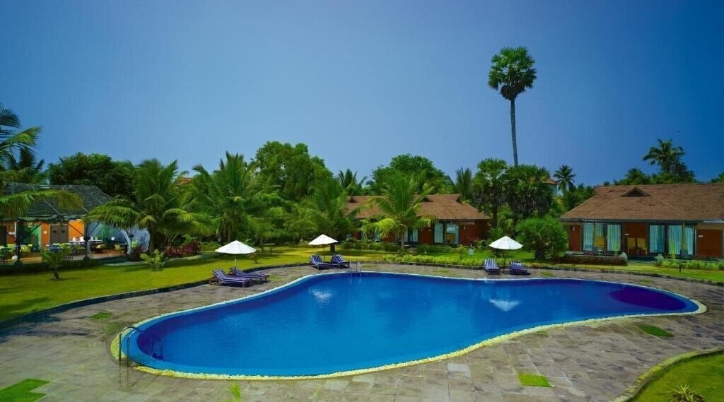 Фотографія Poovar Island Resort 4*
