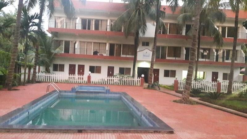 Готель Bay Breeze Hotels & Resorts (ex. Morjim Grand Inn, New Morjim Club Resort) 3*