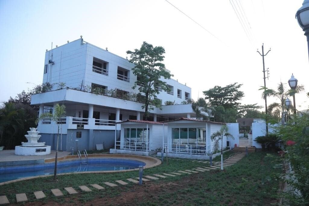 Hotel Hotel Reemz 3*