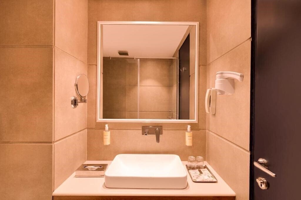 Obraz Lemon Tree Hotel Arpora 3*