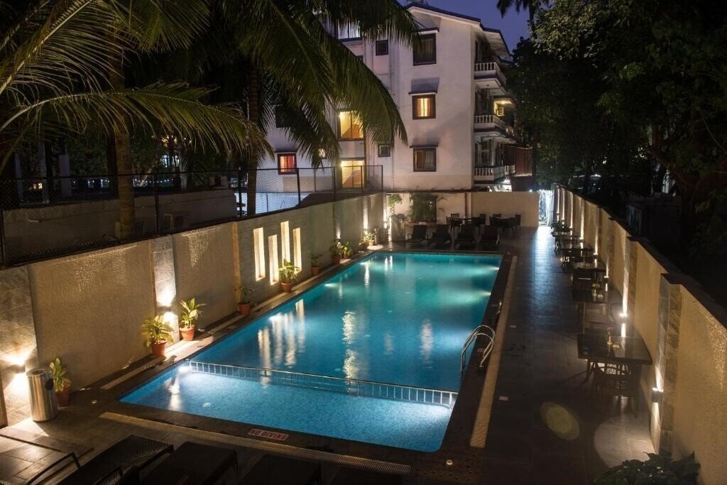 Hotel Calangute Towers 3*