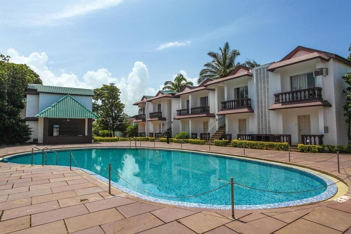 Отель Bollywood Sea Queen (ex. Bollywood Sea Queen Beach Resort) 3*