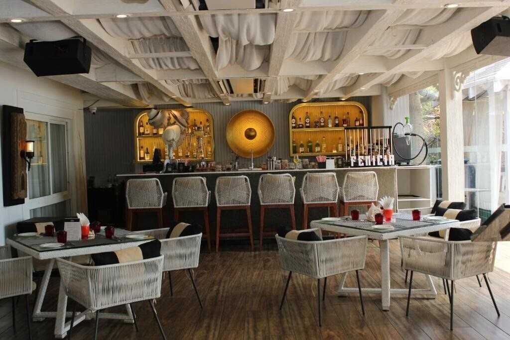 Obraz Mayfair Hideaway Spa Resort 4*