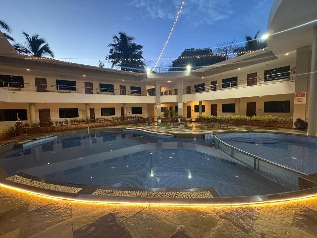 Zdjęcia The Center Court 3*