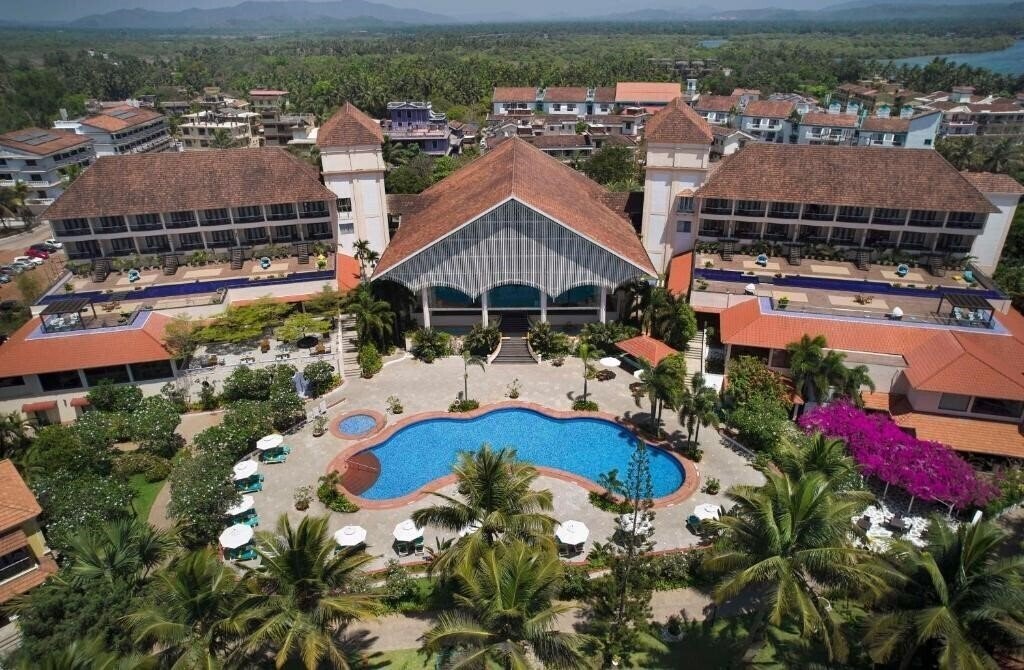 Hotel Radisson Blu Resort Goa Cavelossim Beach 5*
