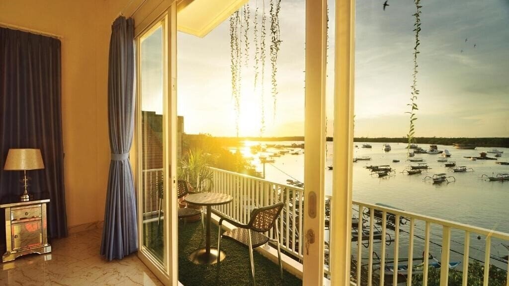 Zdjęcie Villa Tepi Segara 4*