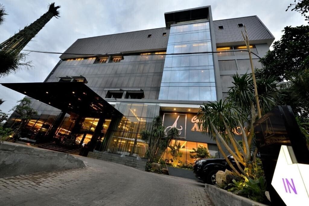 Hotel Amaroossa Cosmo Jakarta 4*