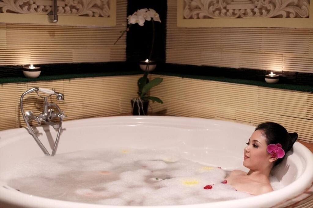 Zdjęcie Ambhara Hotel 4*