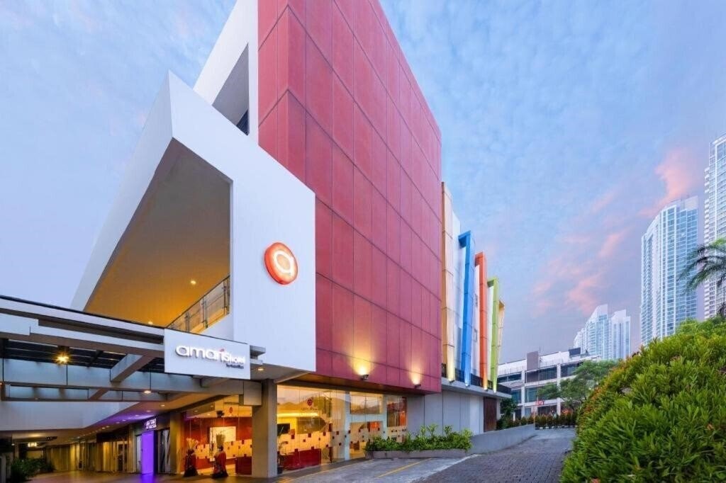 Готель Amaris La Codefin Kemang 3*