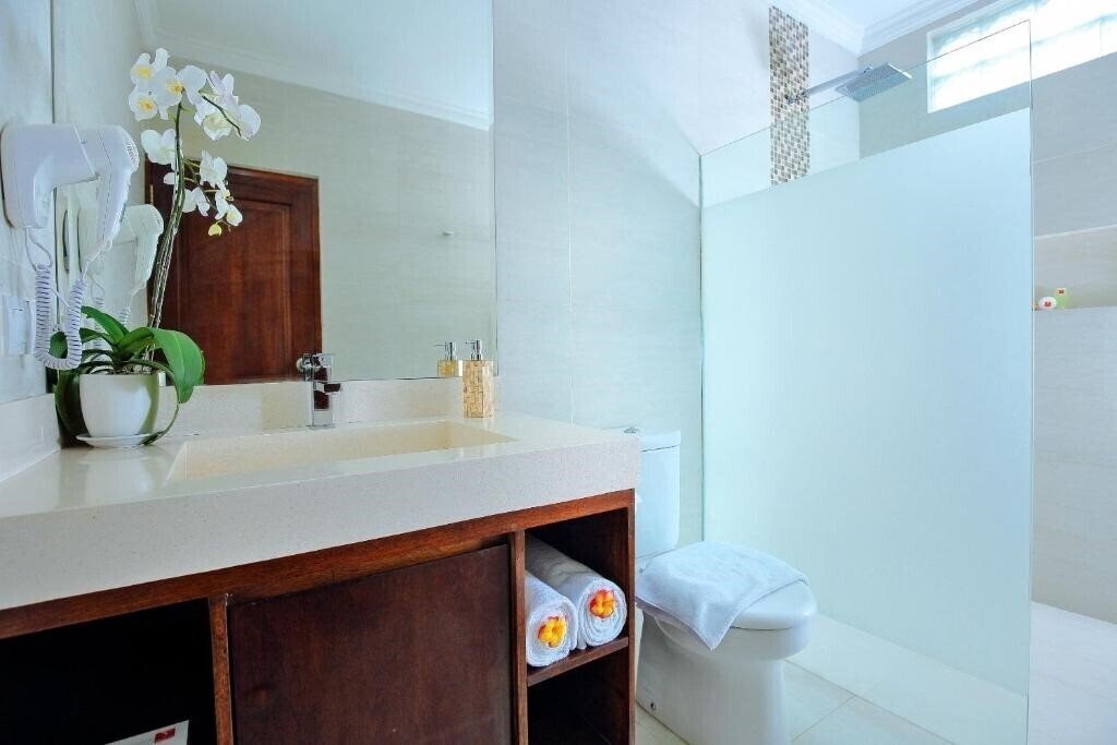 Zdjęcie Dewi Sri 3*