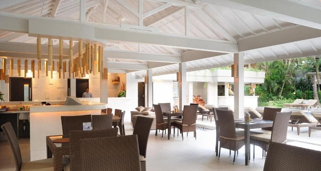 Zdjęcie Dewi Sri 3*