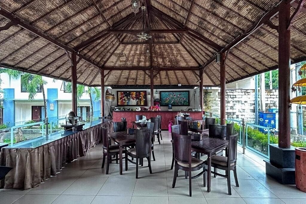 Картинка Ozz Hotel Kuta Bali 2*