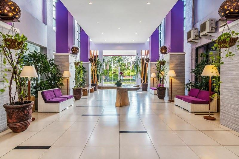 Фото Quest Hotel Kuta 3*