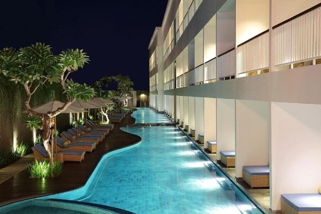 Hotel Ossotel Legian Bali 4*