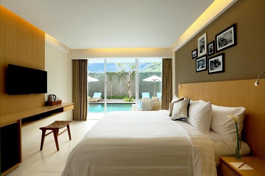 Zdjęcia Ossotel Legian Bali 4*