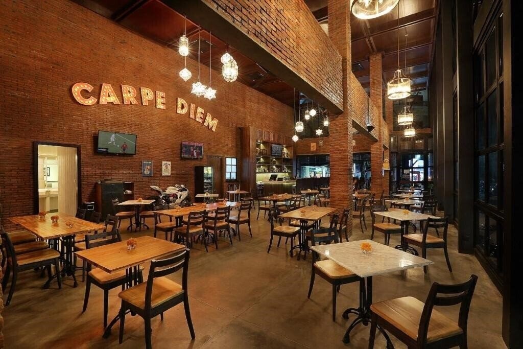 Zdjęcie Ossotel Legian Bali 4*