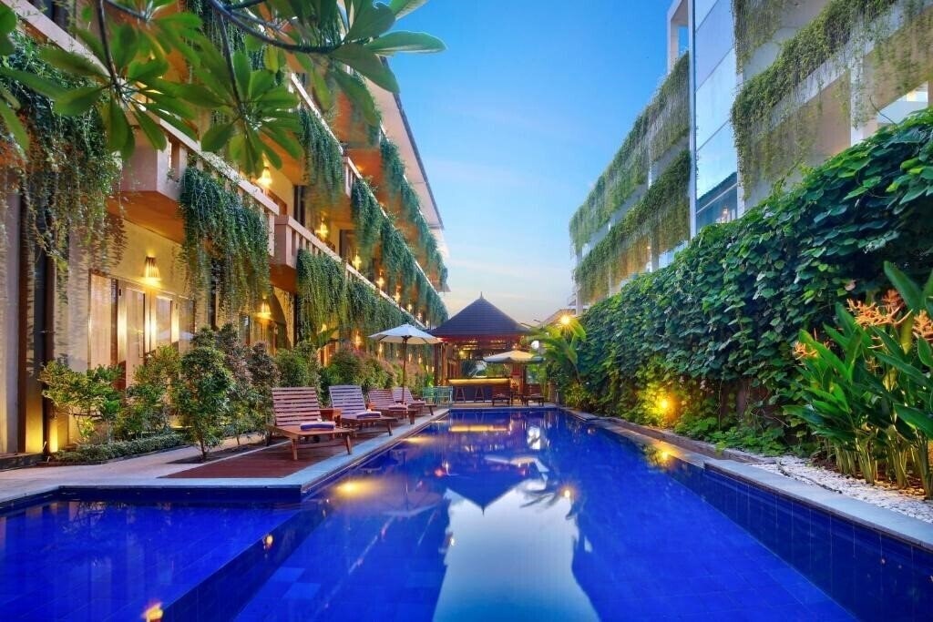 Hotel Bali Chaya Legian 3*