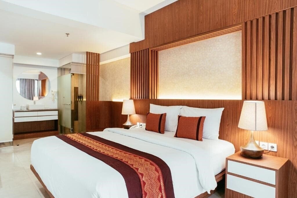 Zdjęcie Nadi Hotel Legian 3*