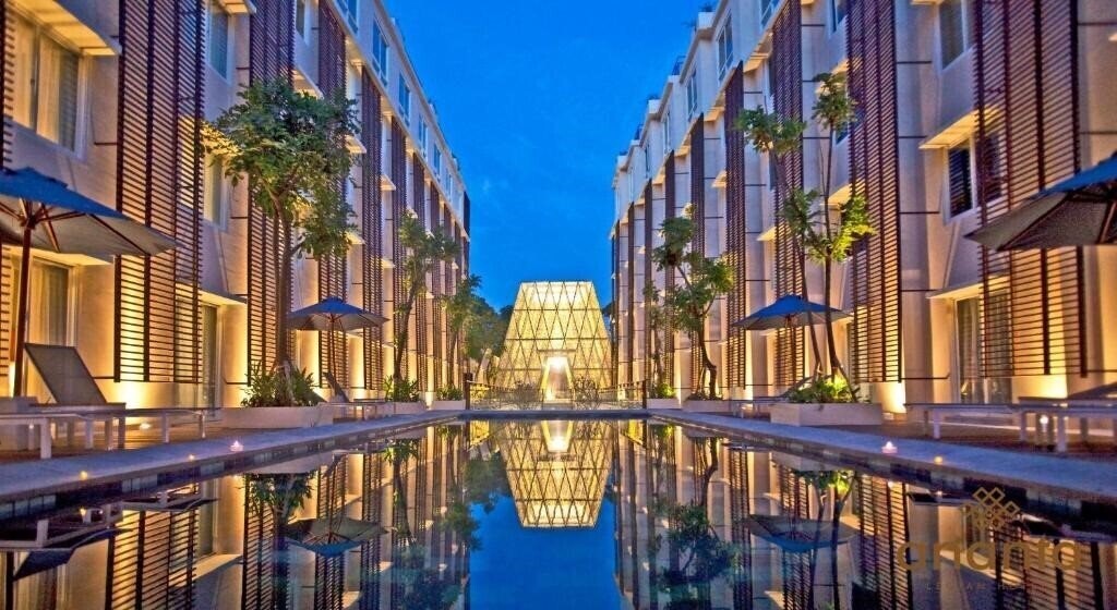 Отель Ananta Legian Hotel 4*