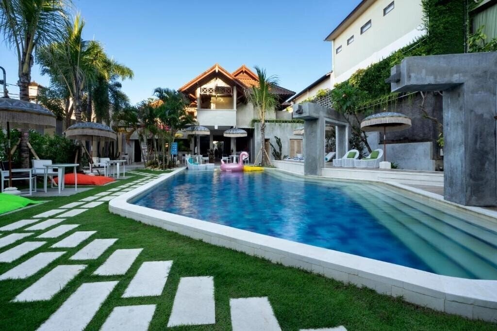 Изображение 18 Suite Villa Loft At Kuta 4*