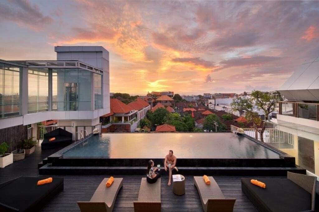 Hotel Fashion Legian Hotel 4*