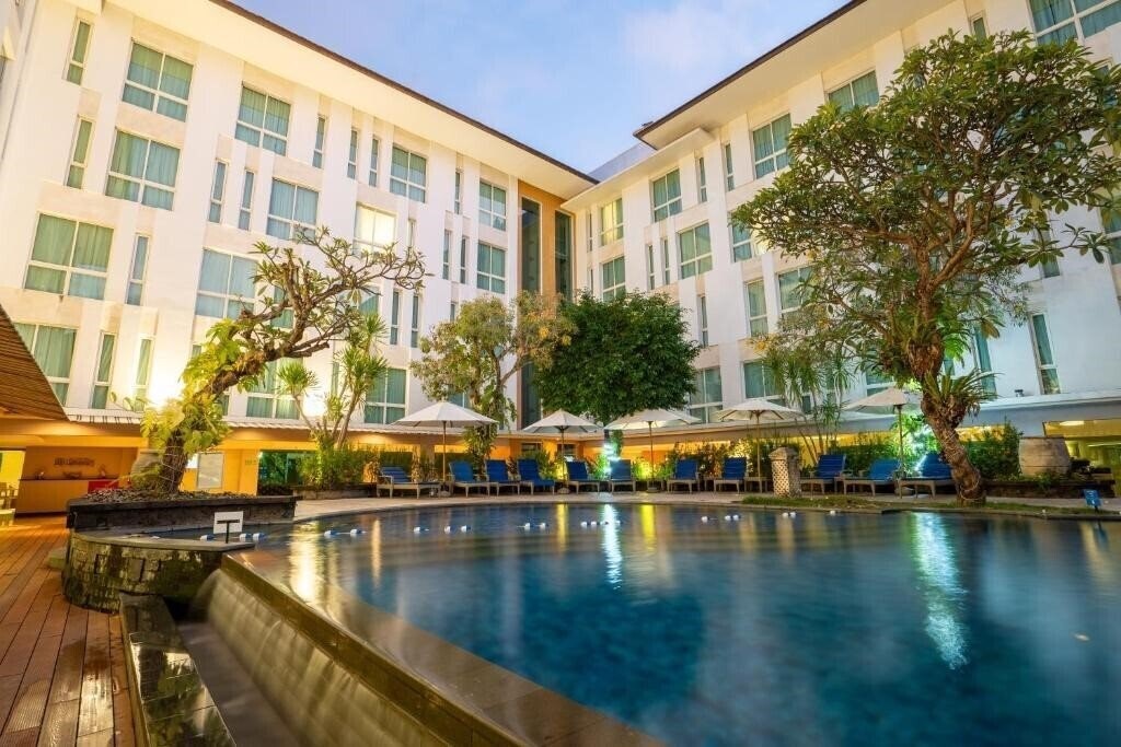 Hotel Bintang Kuta Hotel 4*