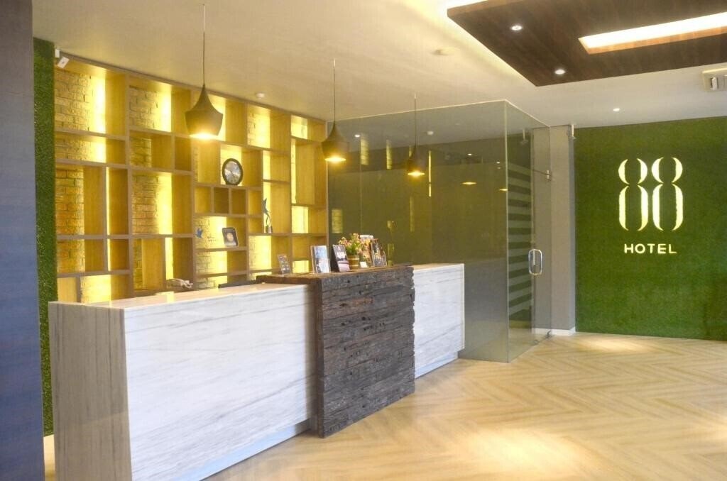 Отель 88 Embong Kenongo 2*