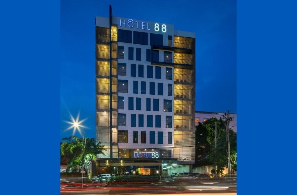 Hotel 88 Embong Malang 2*