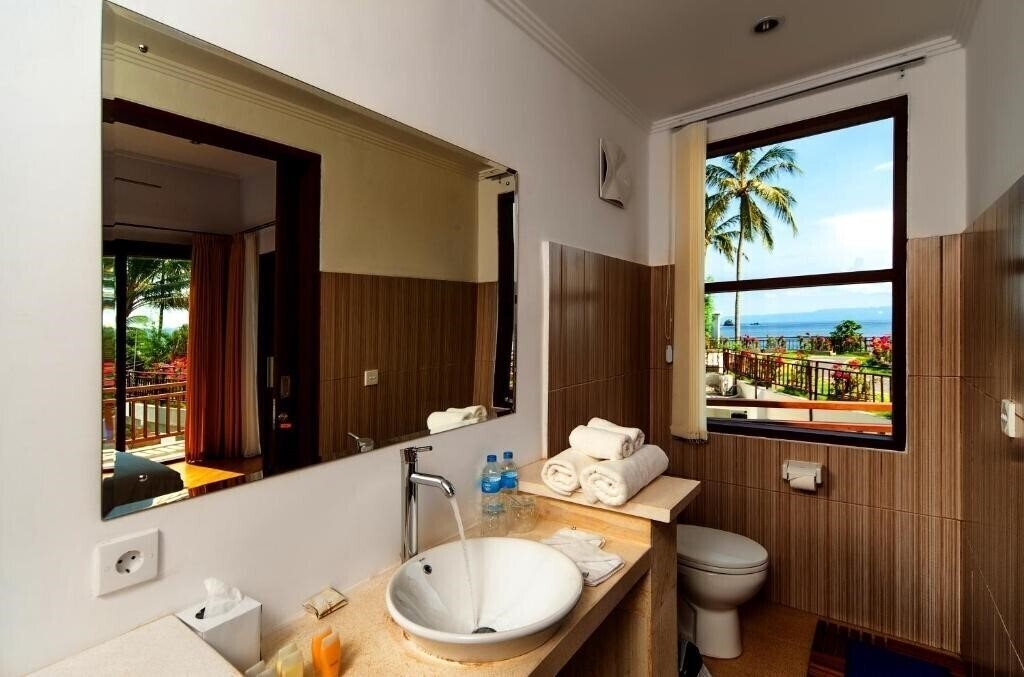 Zdjęcie Discovery Candidasa 4*