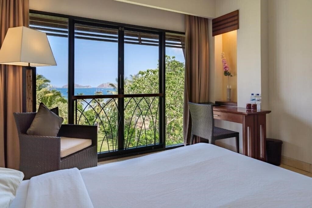 Hotel Bintang Flores 4*