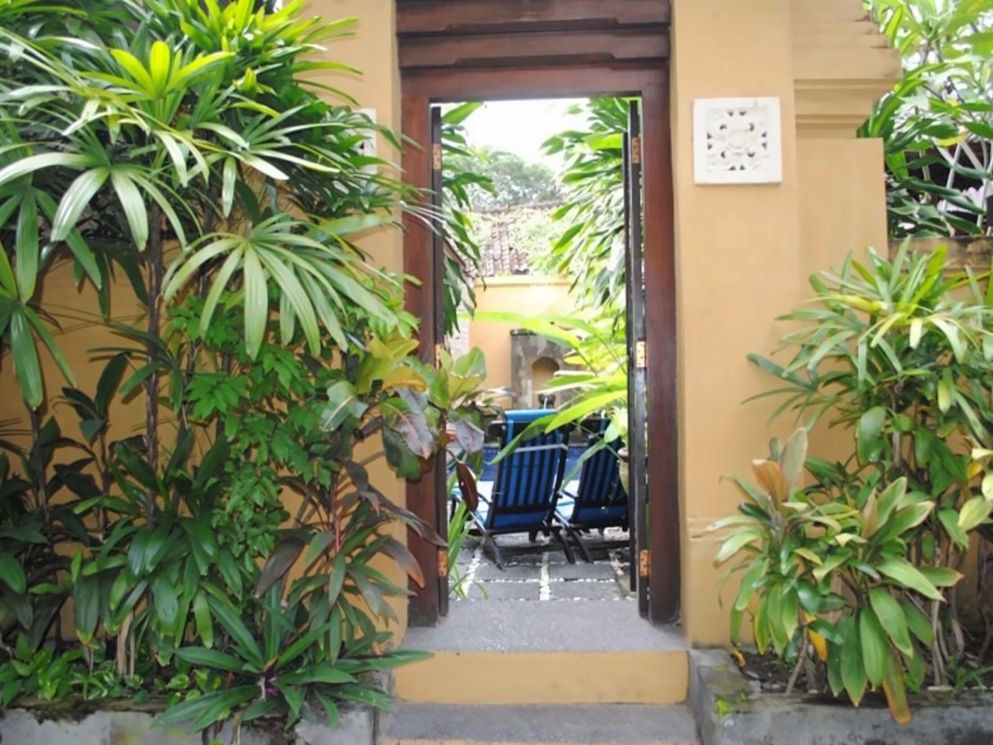 Фотографія Diwangkara Beach Hotel & Resort 3*