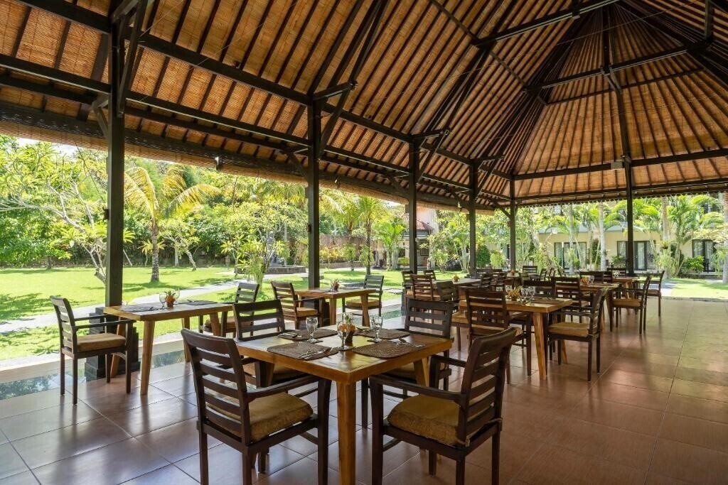 Zdjęcie Agung Raka Bungalow 4*