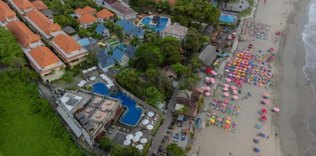 Hotel Pelangi Bali 4*
