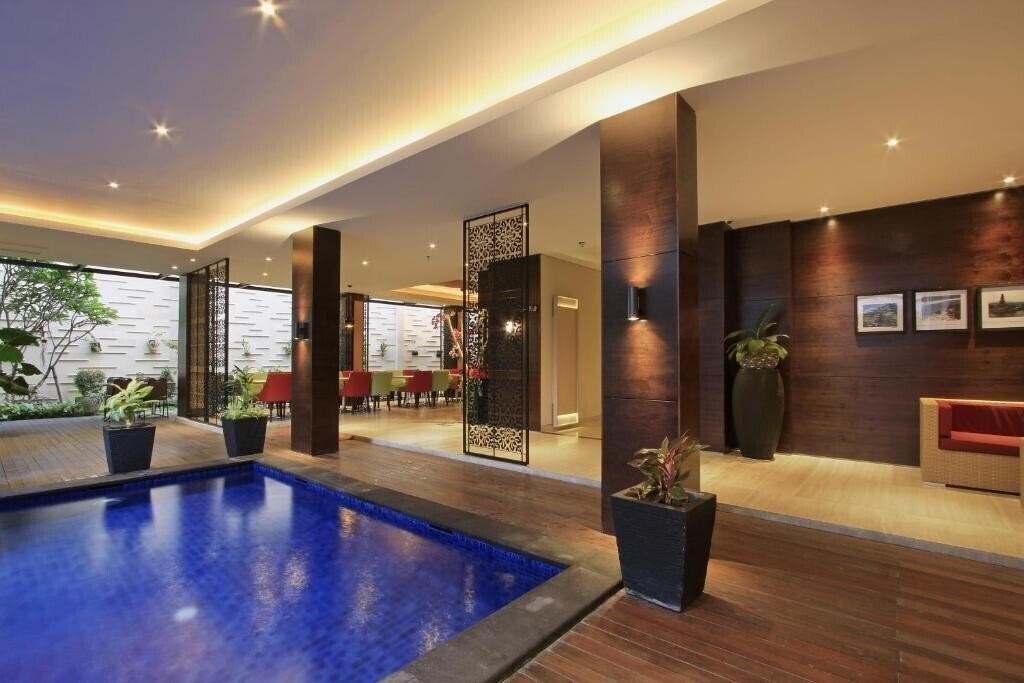 Zdjęcie Ohana Hotel Kuta 3*