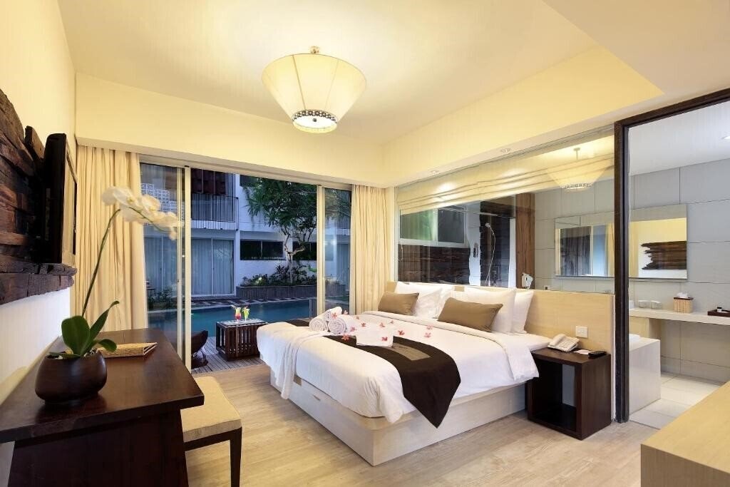 Фото The Akmani Legian 4*