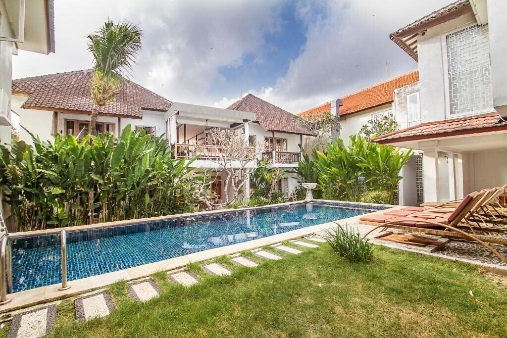 Фотографія Abian Biu Mansion 3*