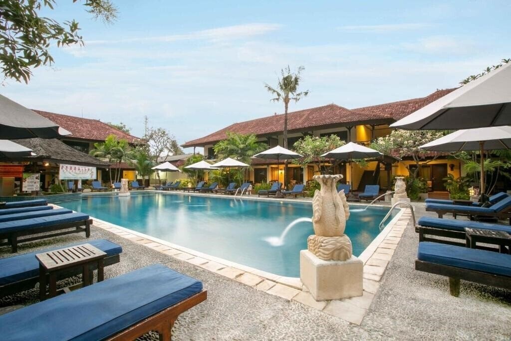 Hotel Legian Paradiso 3*