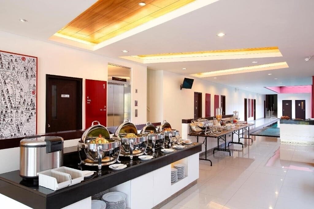 Zdjęcie Amaris Hotel Dewi Sri 2*